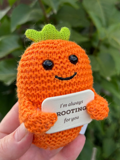 Caring Carrot 9cm